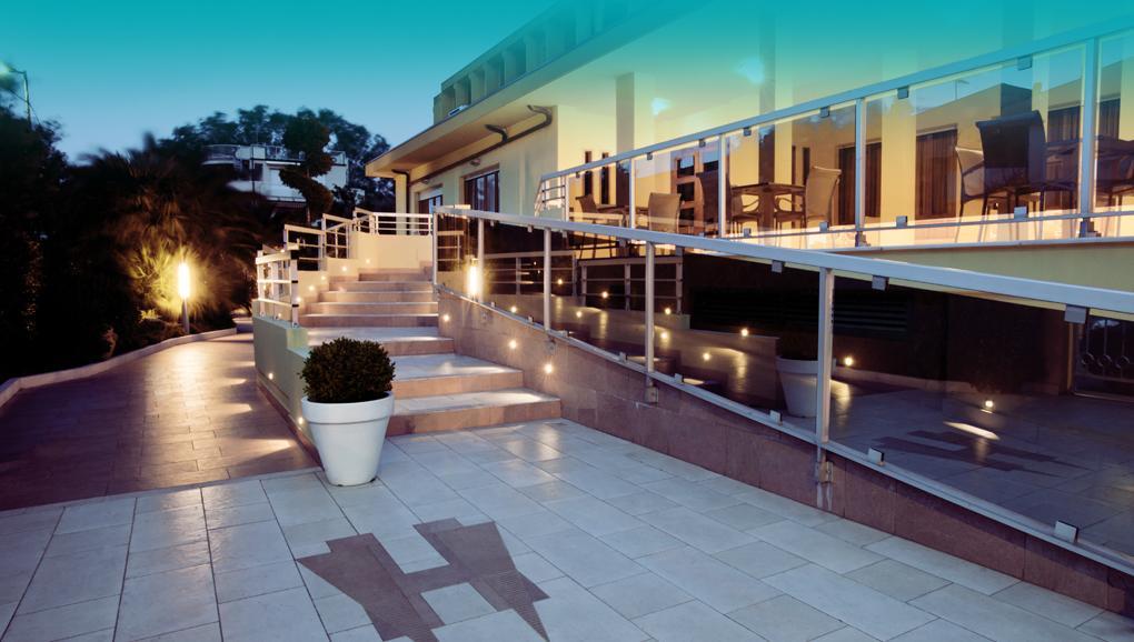 Hotel Vittoria Васто Экстерьер фото